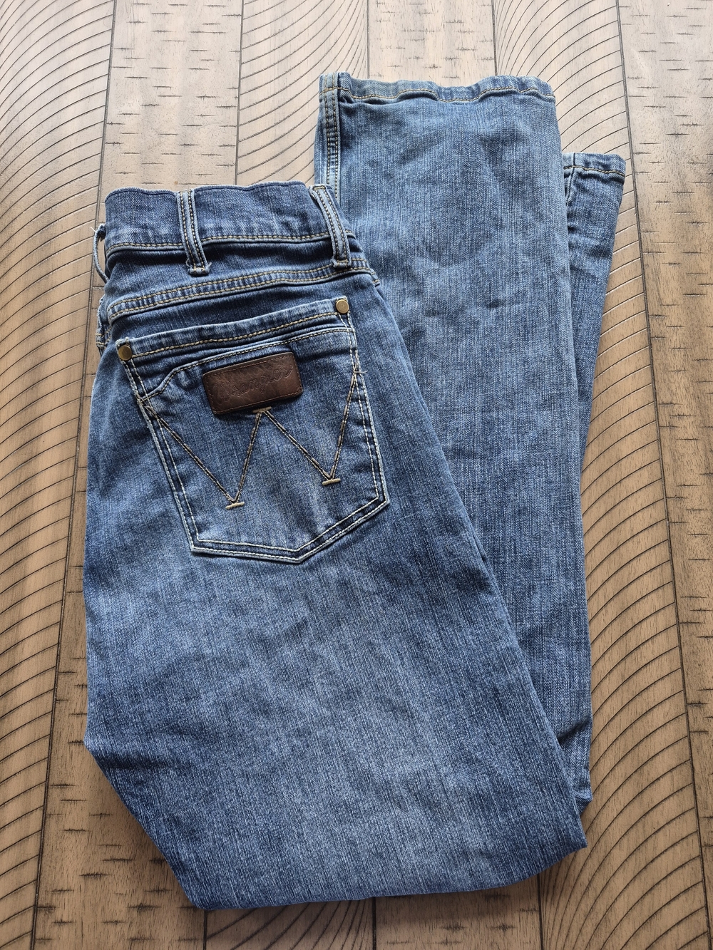 Wrangler Retro Men's Slim Boot Blue Jeans